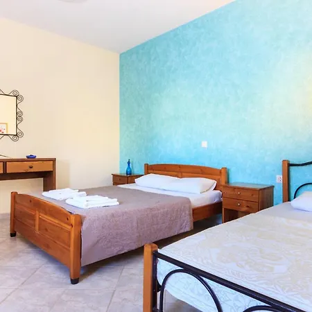 Отель Aithrion 1